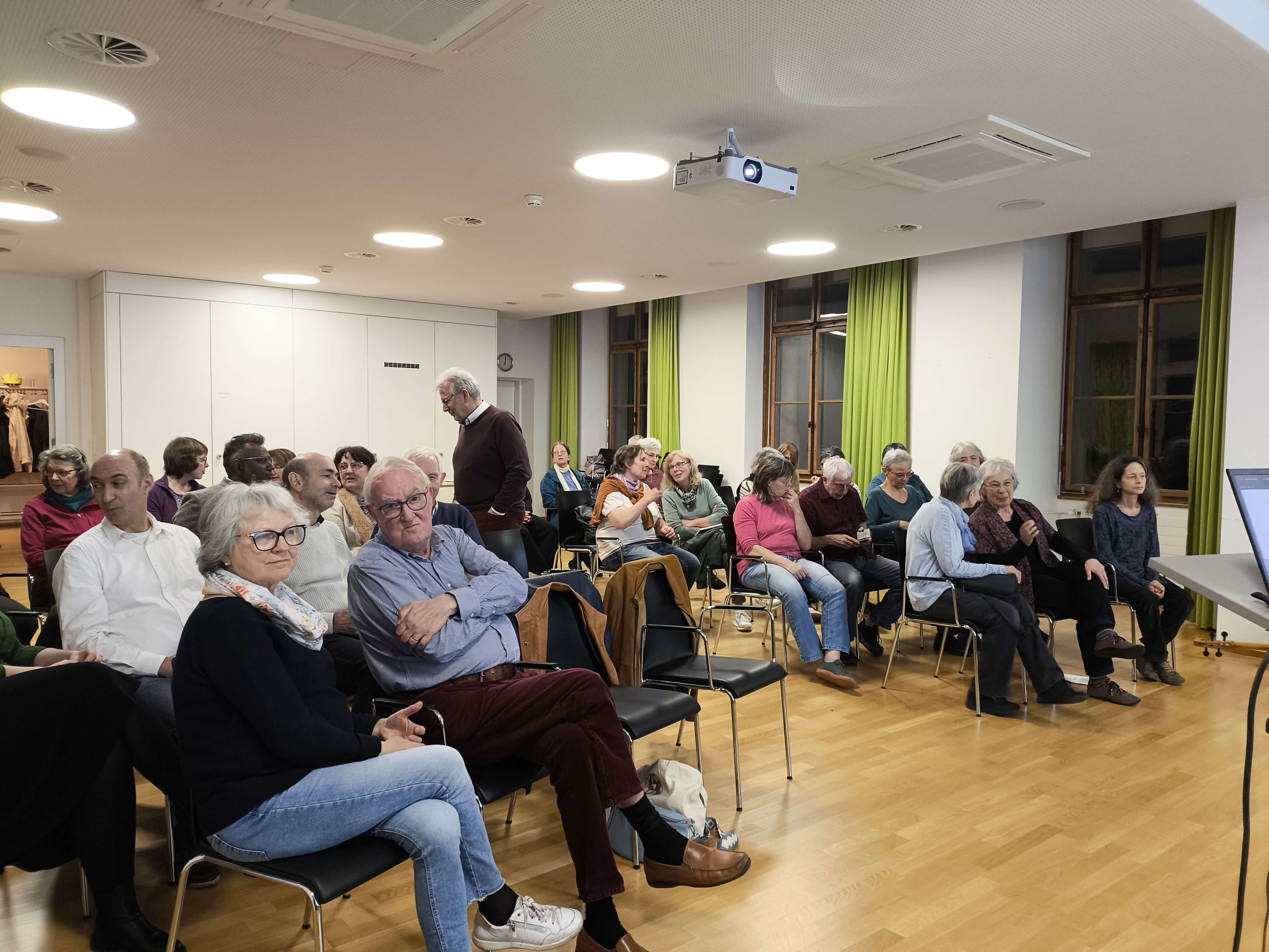 Vortragsabend Holder im Gemeindezentrum